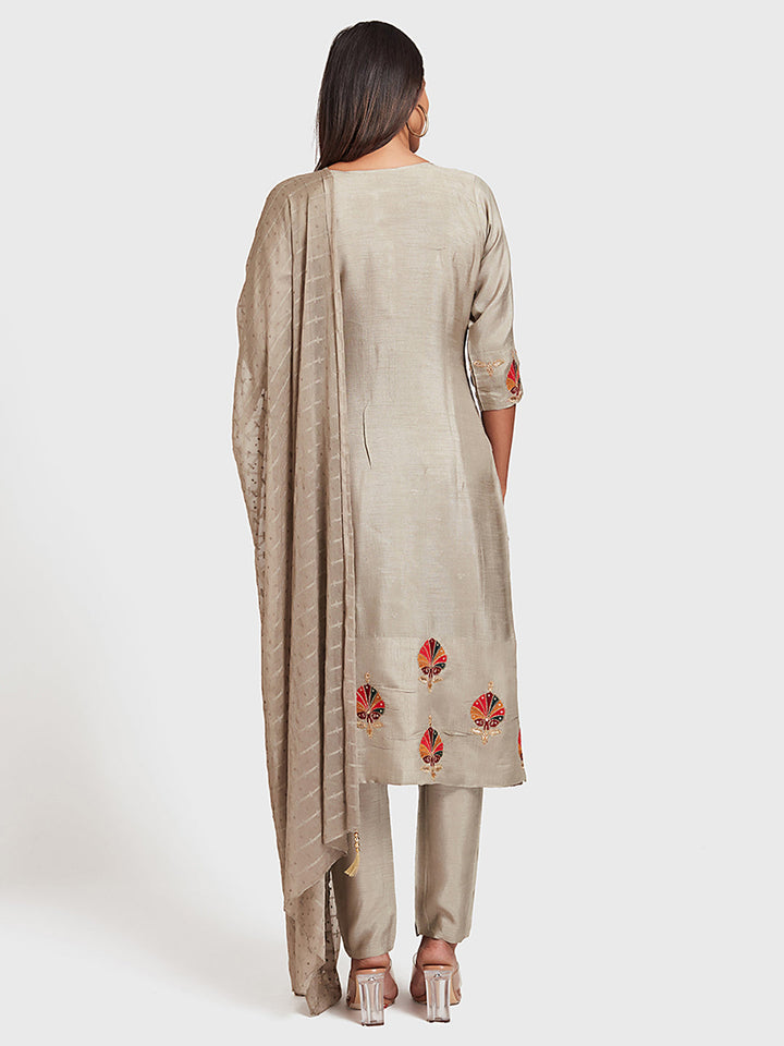 Neerus Grey silk straight suit pant set - side view