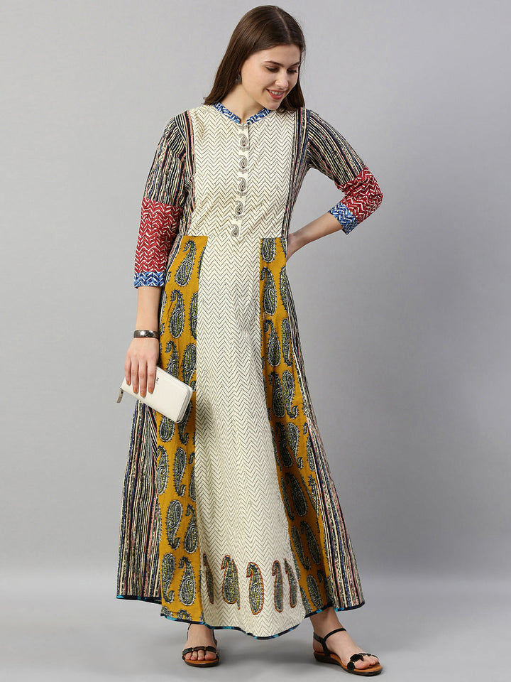 Neerus Beige cotton printed A-line kurta - detail view 2