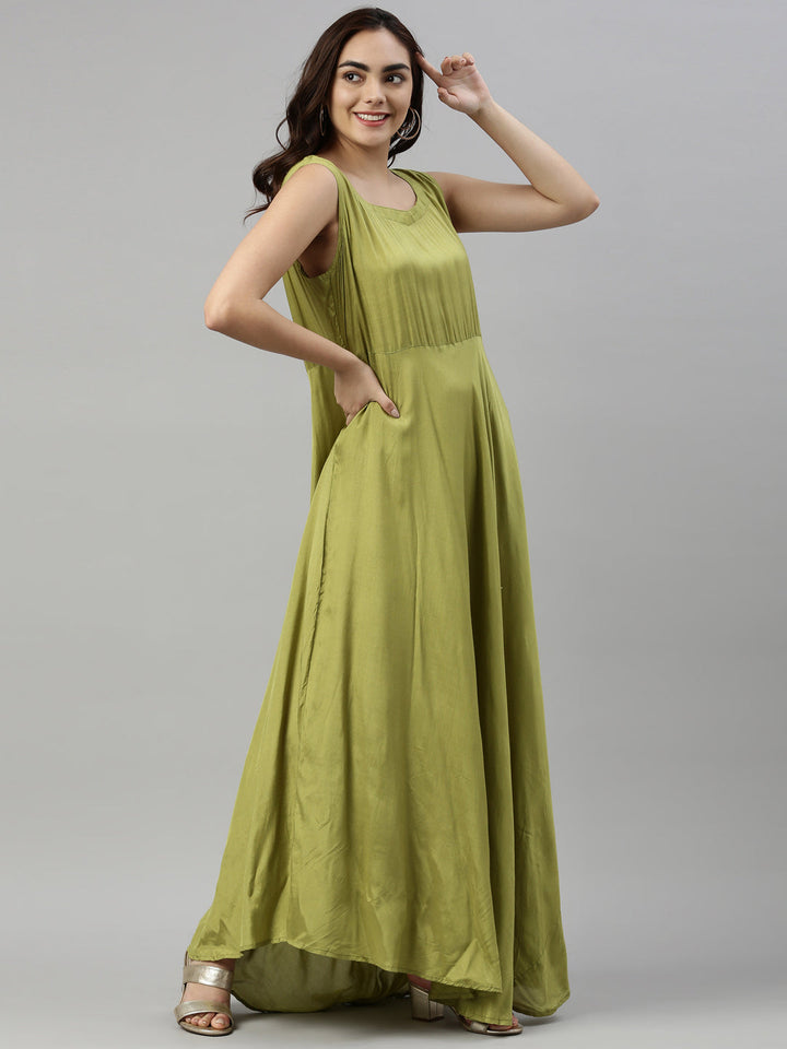 Neerus Green thread embroidered anarkali kurta - detail view 3