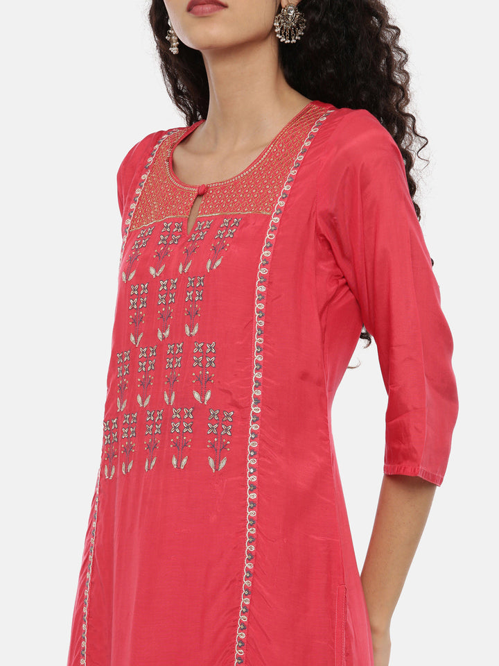 Neerus Pink muslin embellished straight kurta - side view
