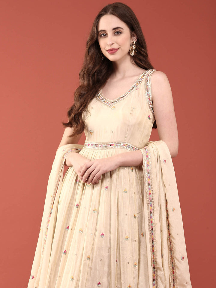 Neerus White tissue embroidered Anarkali suit set - detail view 3