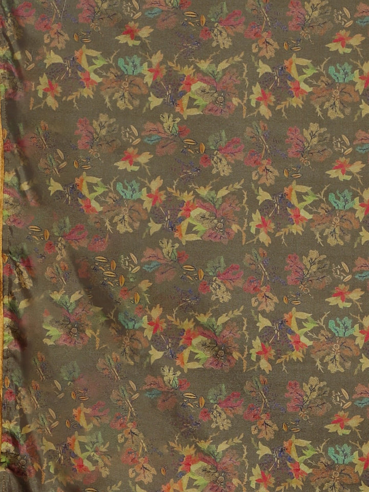 Neerus Green printed saree with blouse piece - detail view 3