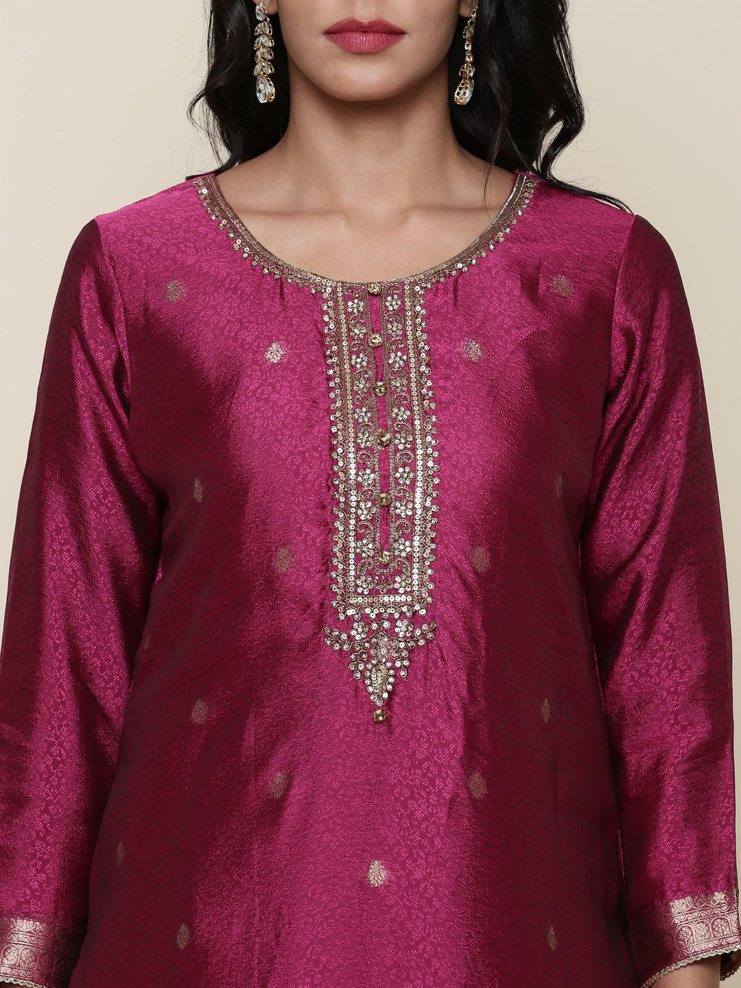 Neerus Pink silk embroidered suit set - detail view 2