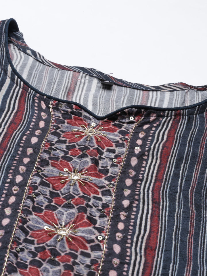Neerus Grey silk embroidered kurta - detail view 3