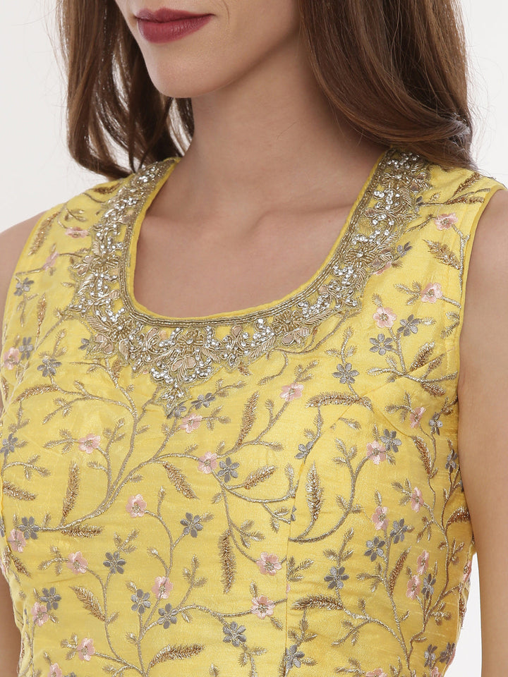 Neerus Yellow silk embellished lehenga set - detail view 2