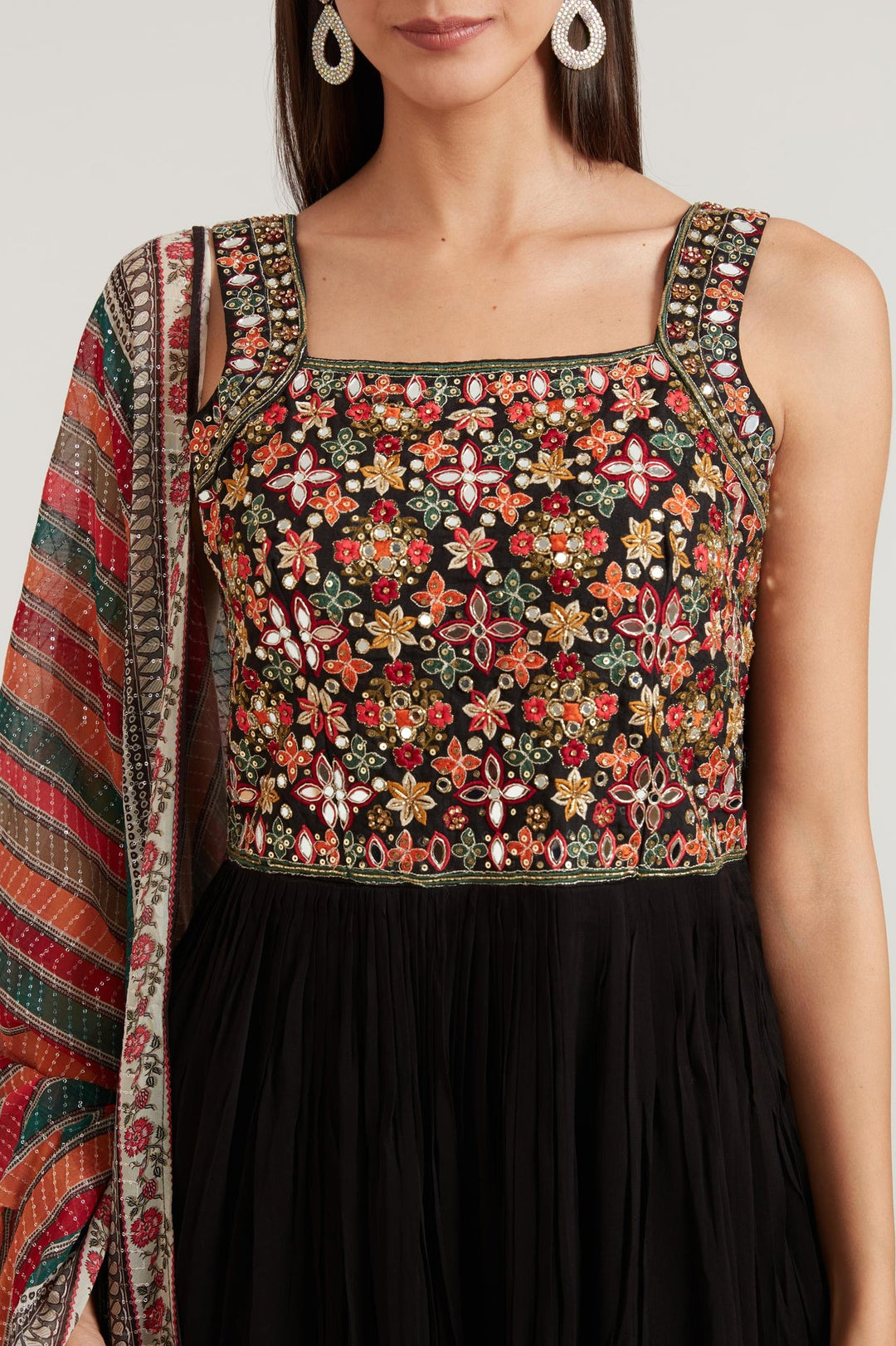 Neerus Black georgette embroidered Anarkali kurta set - side view
