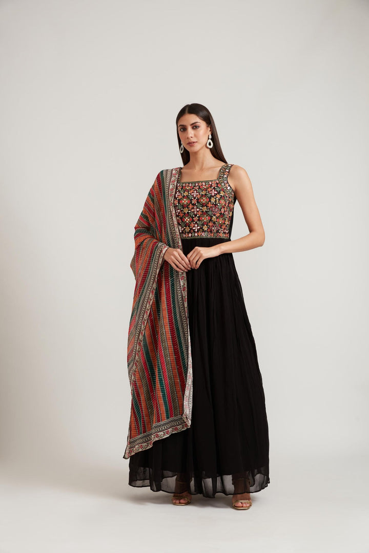 Neerus Black georgette embroidered Anarkali kurta set - detail view 1