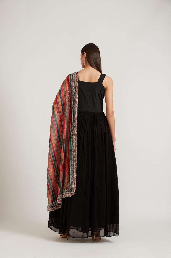 Neerus Black georgette embroidered Anarkali kurta set - detail view 3