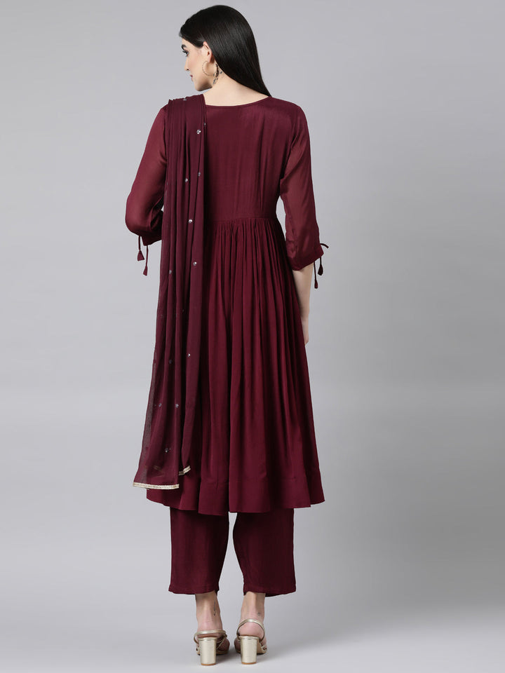 Neerus Purple chiffon solid straight suit set - side view