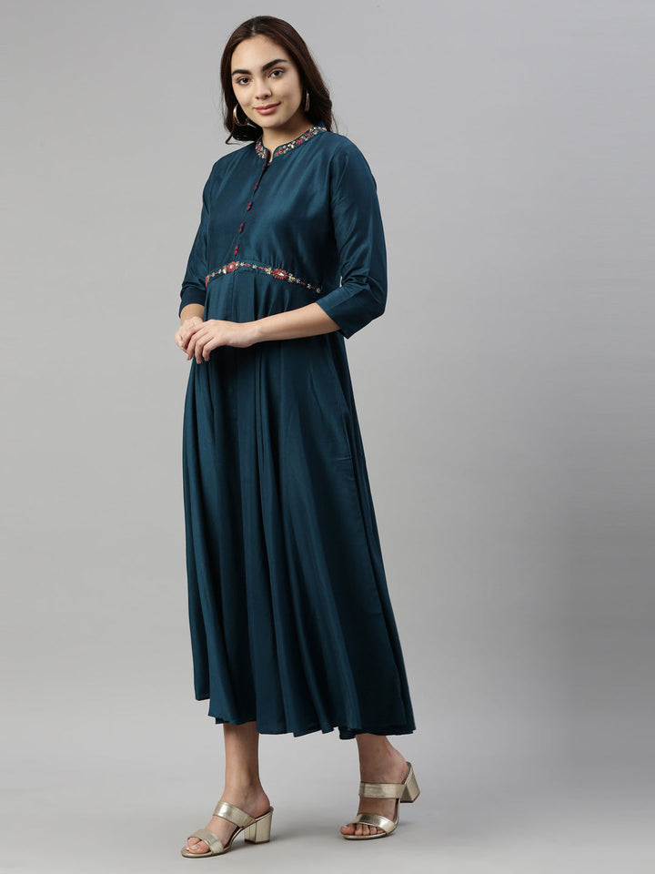 Neerus Green silk woven kurti - side view