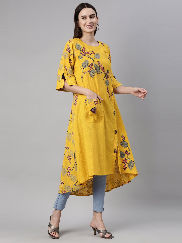 Neerus Yellow thread embroidered quirky printed kurta - back view