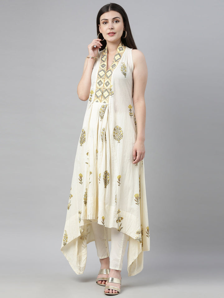 Neerus White cotton printed kurta set - front view