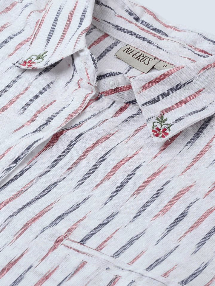 Neerus White Slub Cotton Woven Kurti - detail view 1