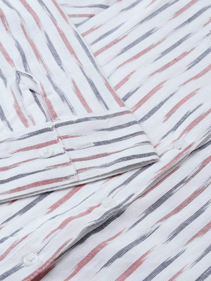 Neerus White Slub Cotton Woven Kurti - detail view 2