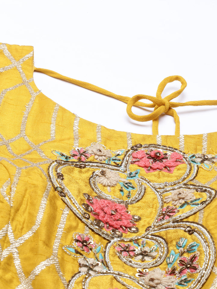 Neerus Yellow georgette solid kurta set - side view