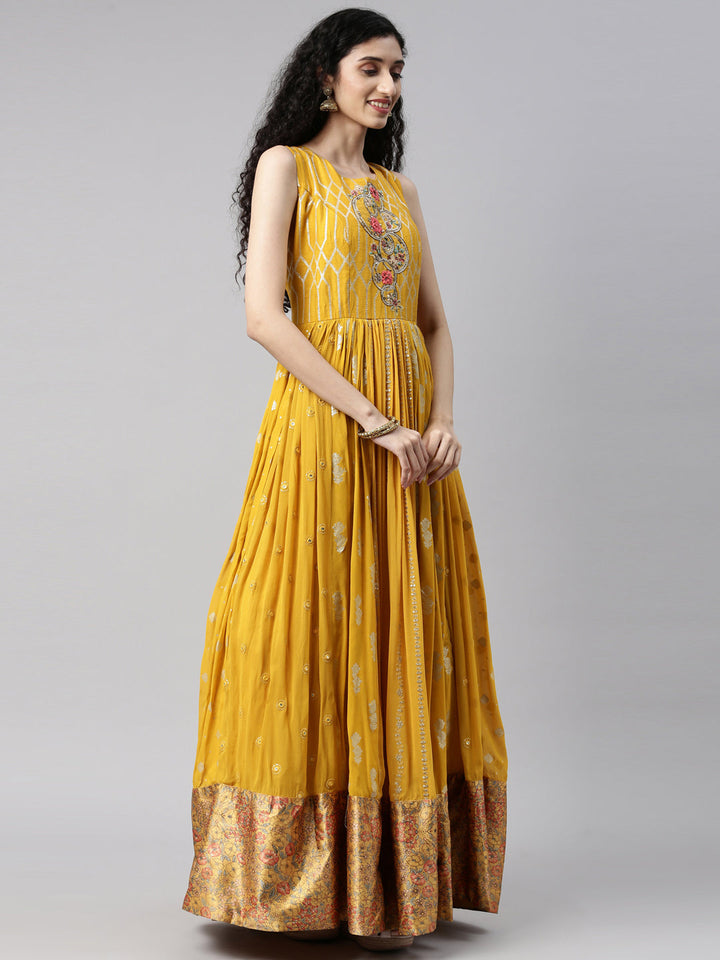 Neerus Yellow georgette solid kurta set - detail view 4
