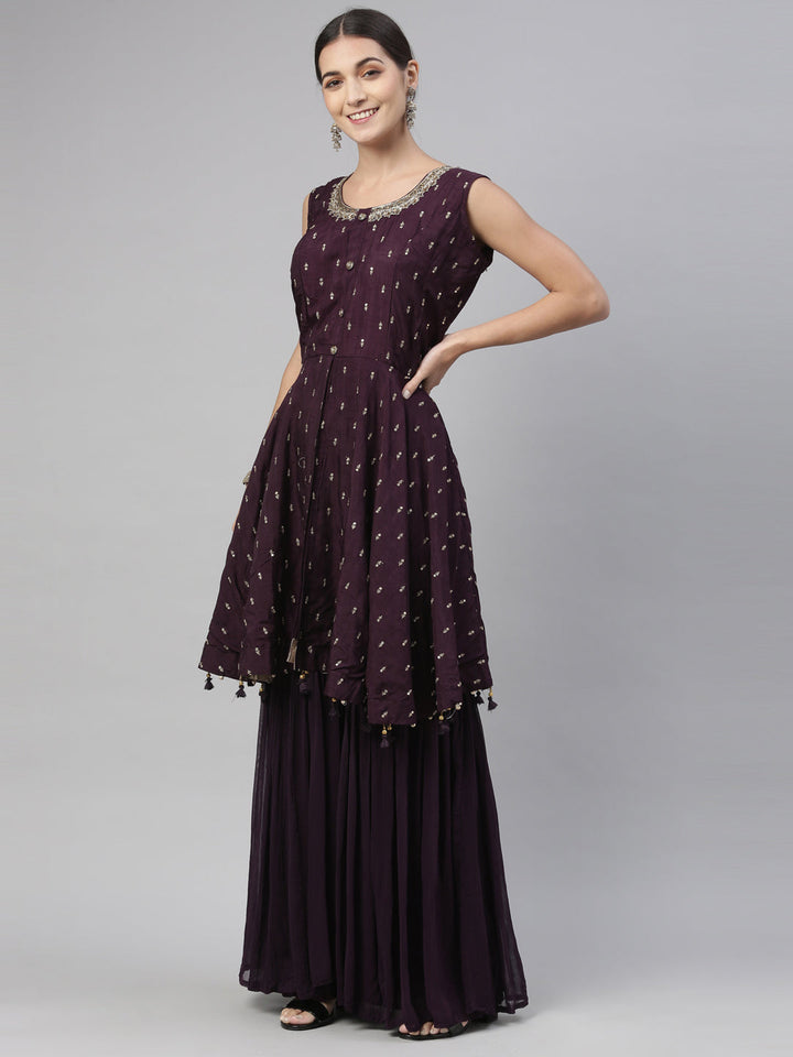 Neerus Maroon silk kurta set - detail view 1