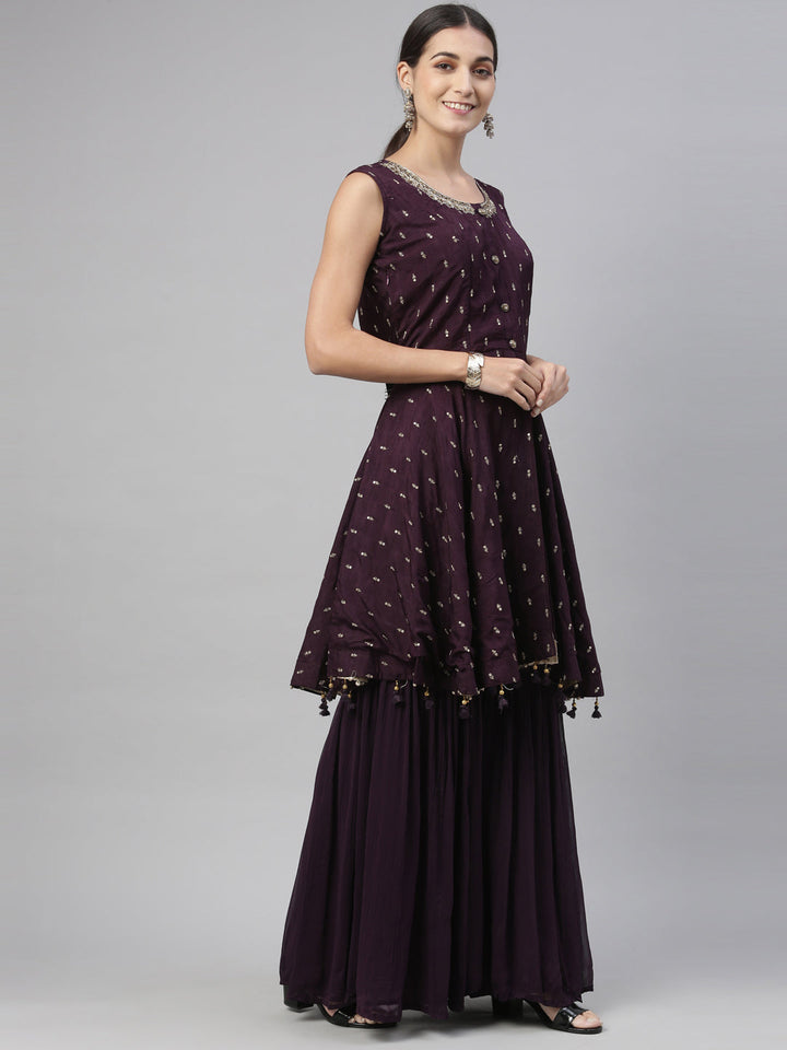 Neerus Maroon silk kurta set - back view
