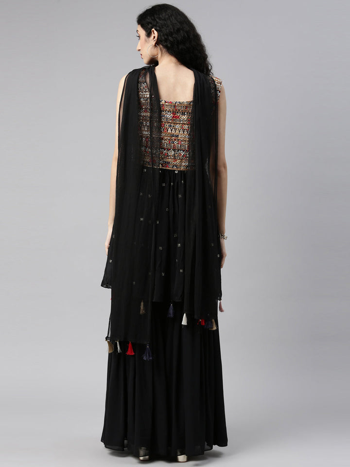 Neerus Black Georgette Kurta Set - detail view 5