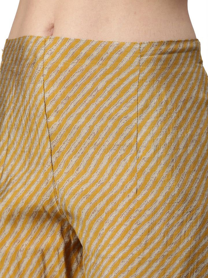 Neerus Yellow printed Anarkali kurta set - detail view 4