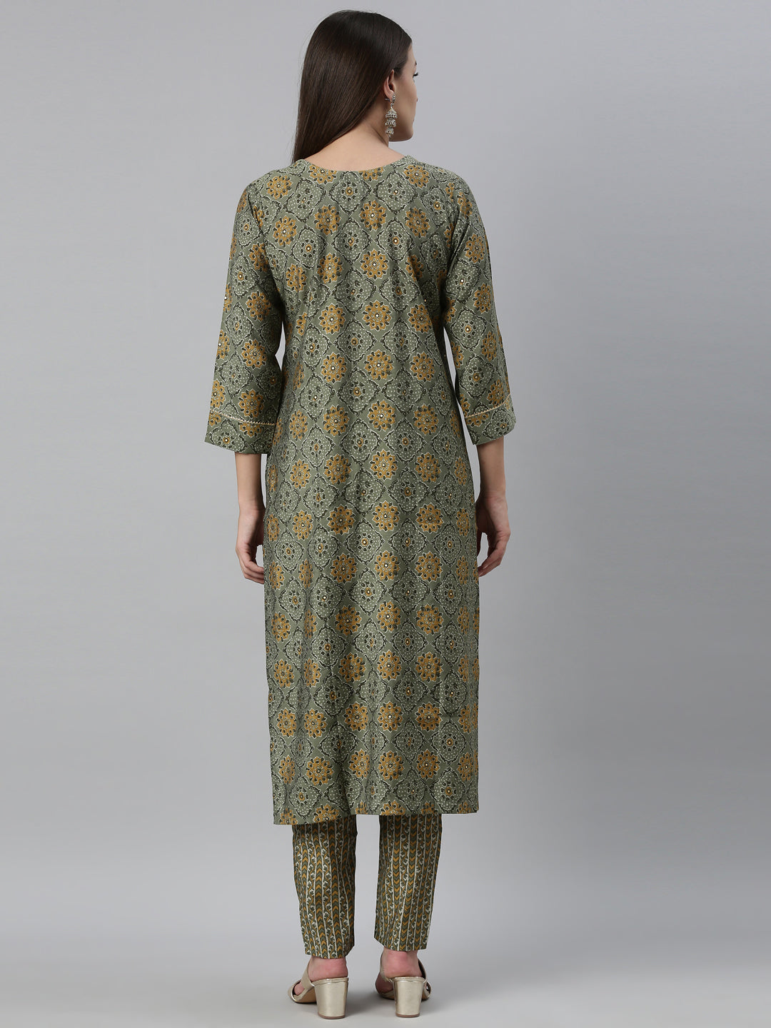 Neerus Green jute cotton printed kurta set - detail view 2
