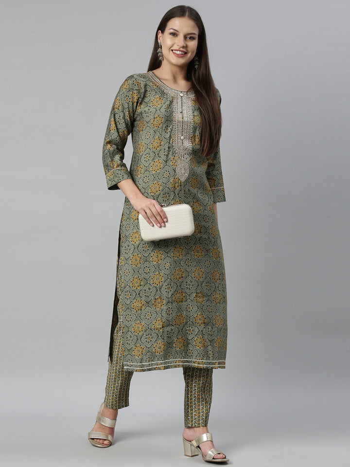 Neerus Green jute cotton printed kurta set - detail view 3