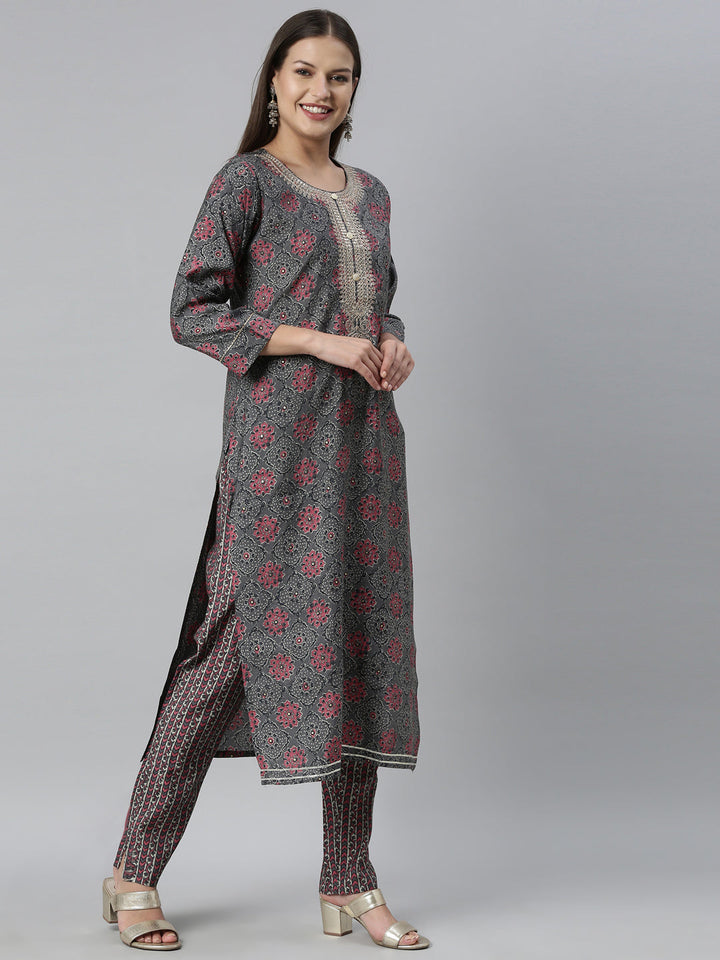 Neerus Grey muslin straight kurta set - detail view 1