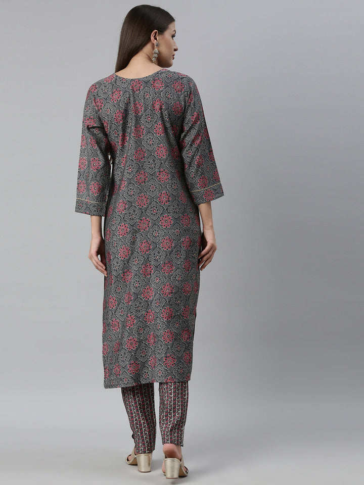 Neerus Grey muslin straight kurta set - detail view 2