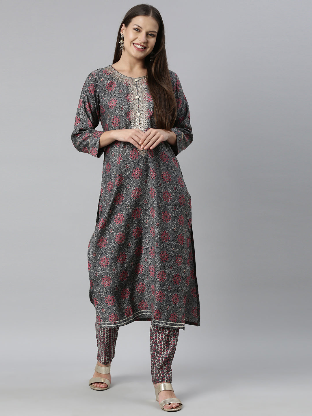 Neerus Grey muslin straight kurta set - detail view 3
