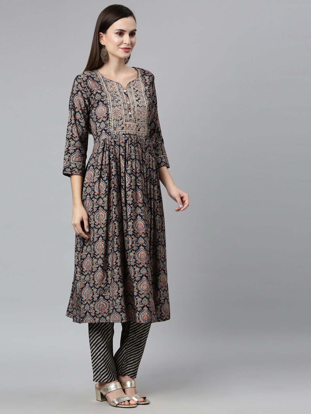 Neerus Blue shantoon printed kurta set - front view