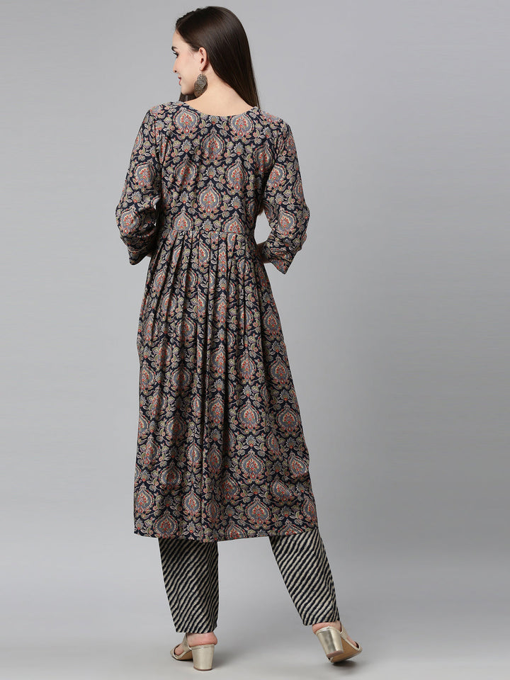 Neerus Blue shantoon printed kurta set - back view