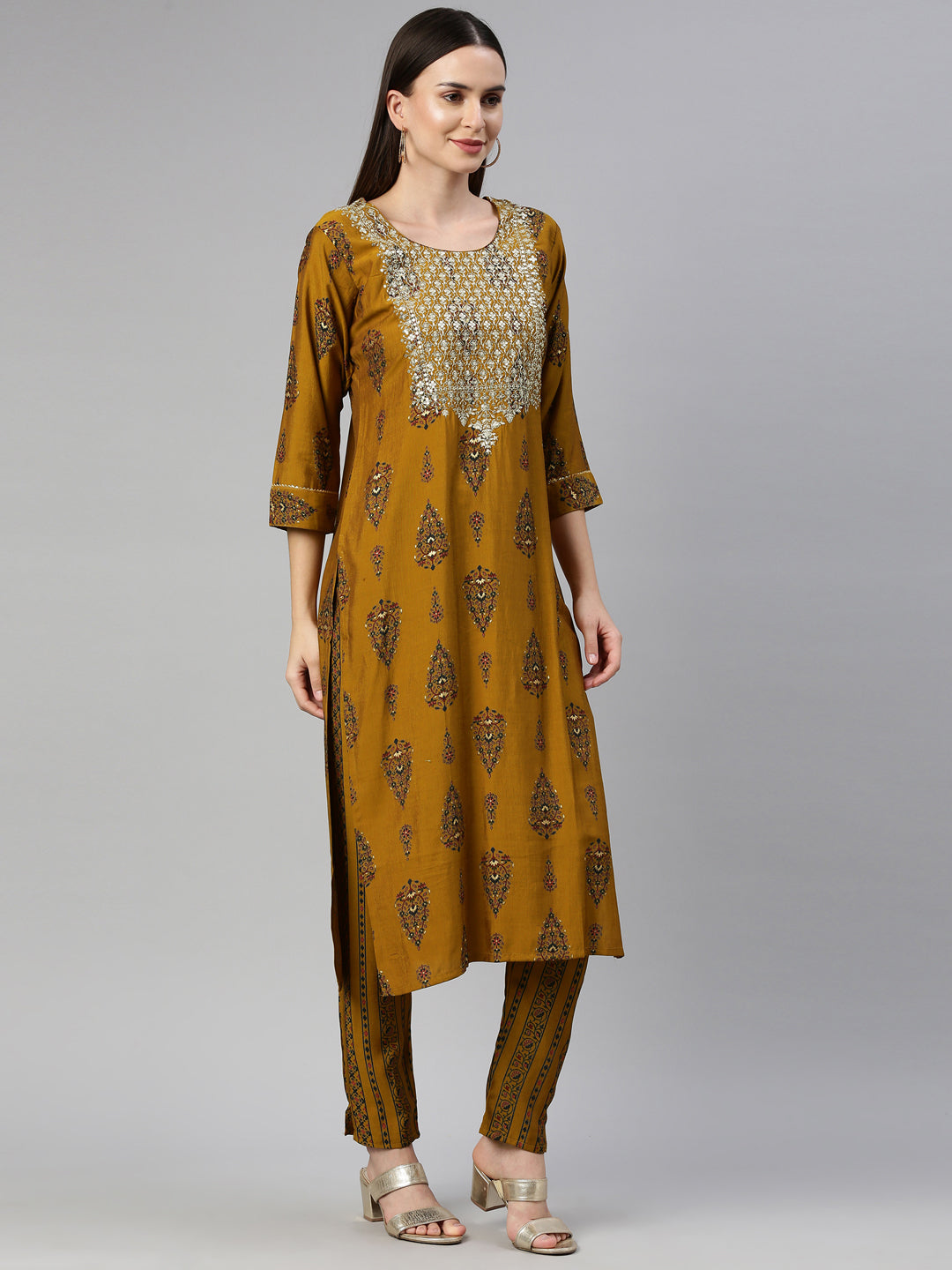 Neerus Gold modal printed kurta set - detail view 2