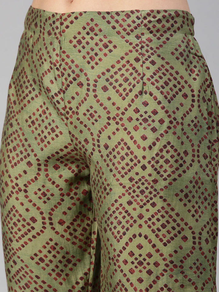 Neerus Green satin solid kurta set - detail view 6