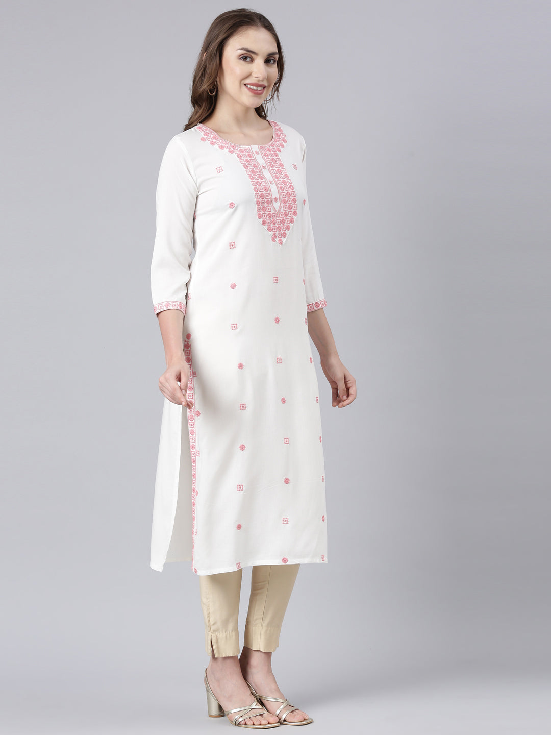 Neerus Pink rayon printed floral kurta - side view