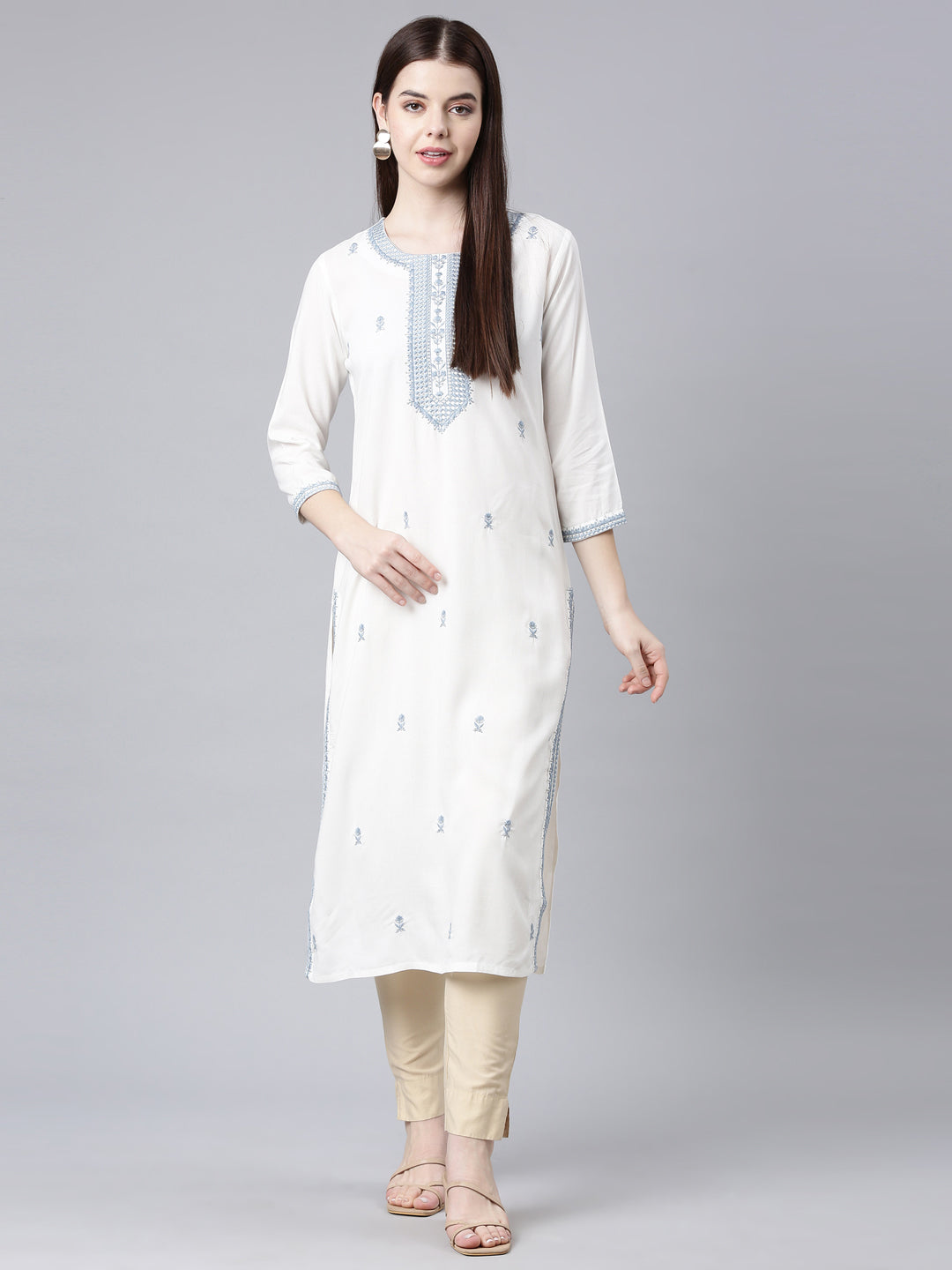 Neerus Grey rayon printed straight kurta - detail view 3