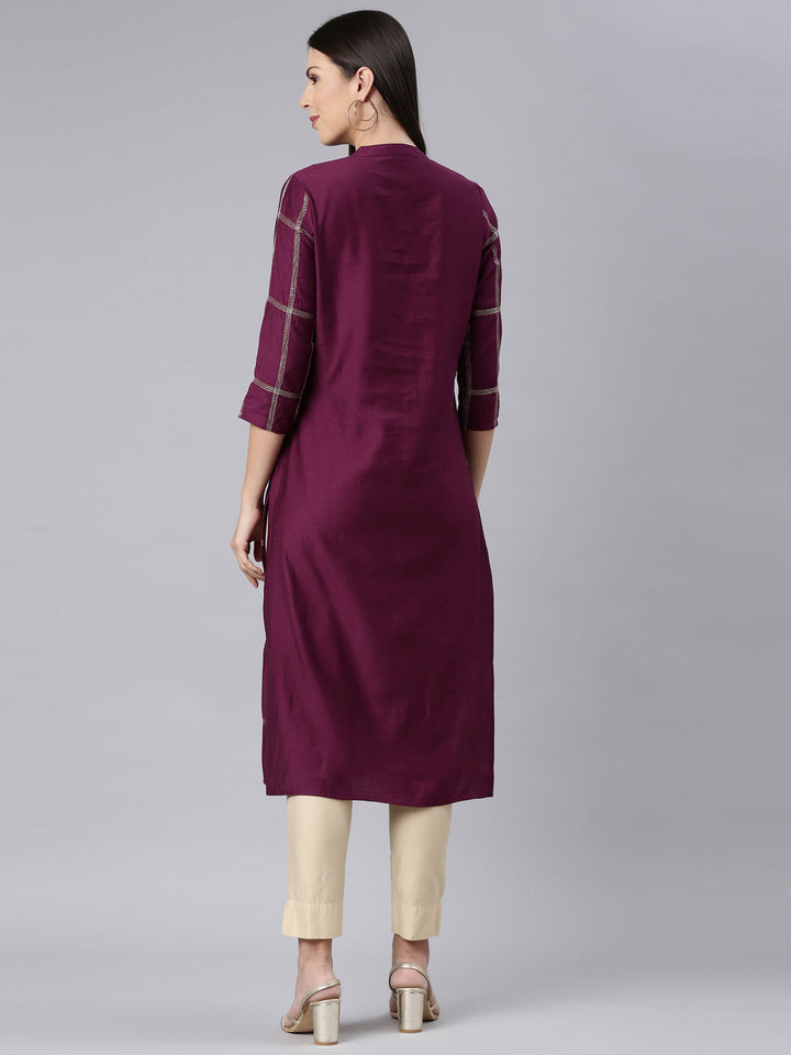 Neerus Maroon cotton solid straight kurta - detail view 1