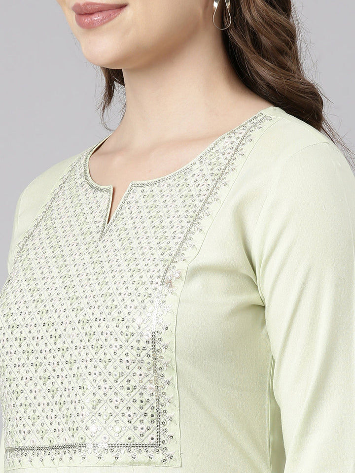 Neerus Green rayon solid straight kurti - detail view 1
