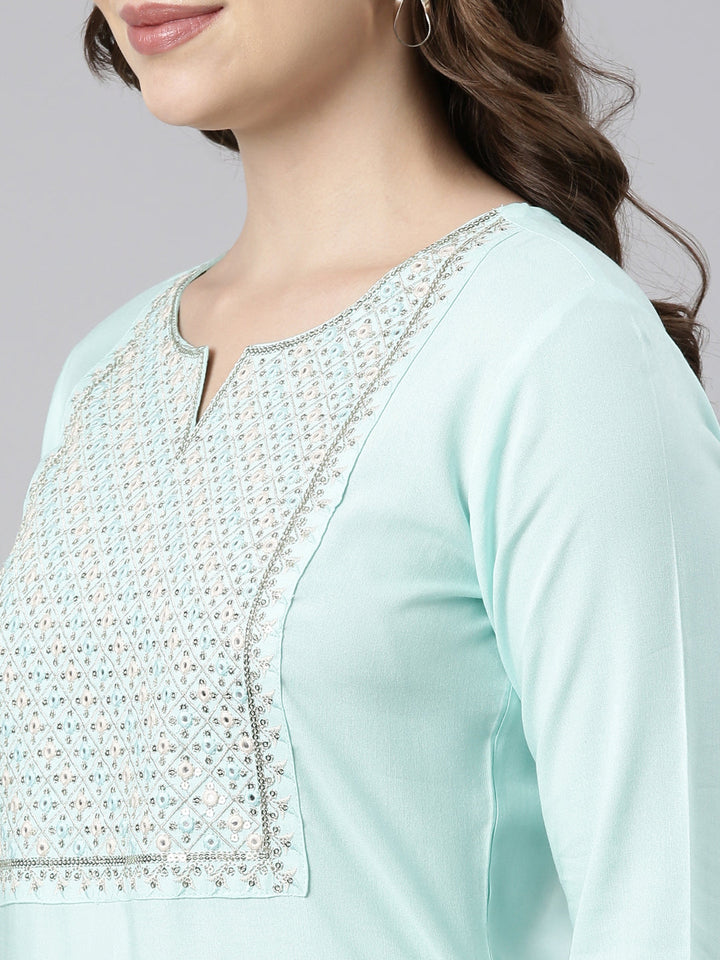 Neerus Green solid straight panelled kurti - detail view 2