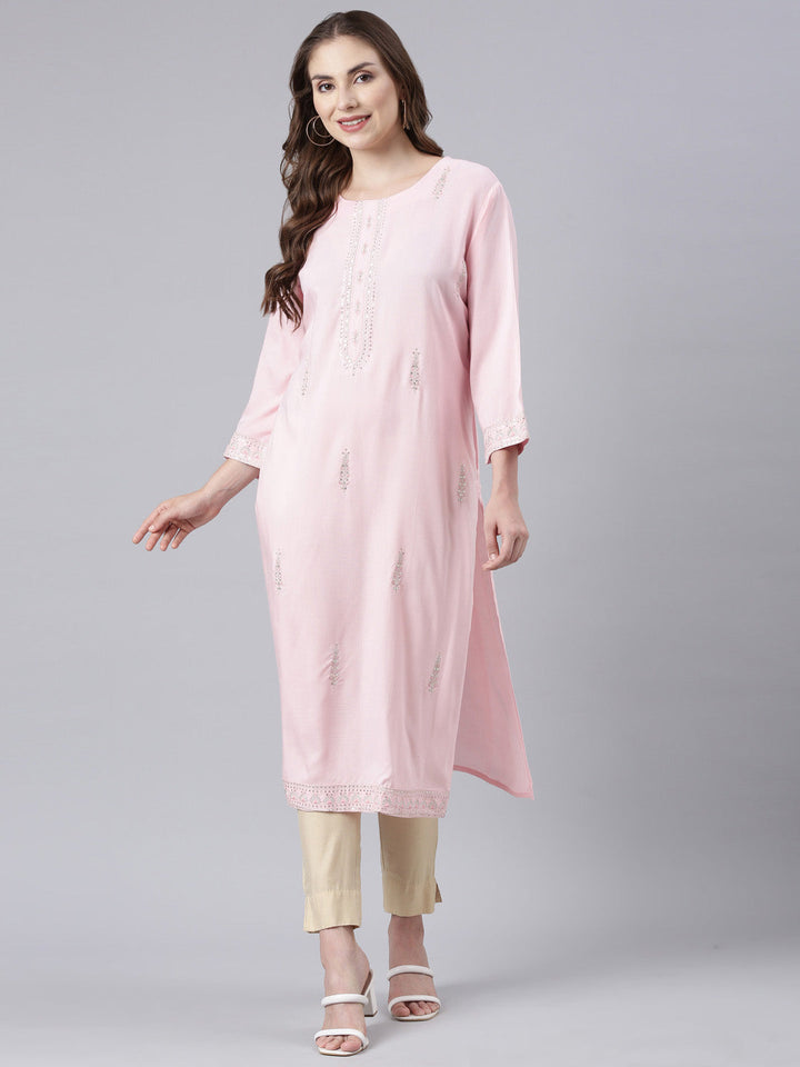 Neerus Pink printed floral straight kurta - detail view 3