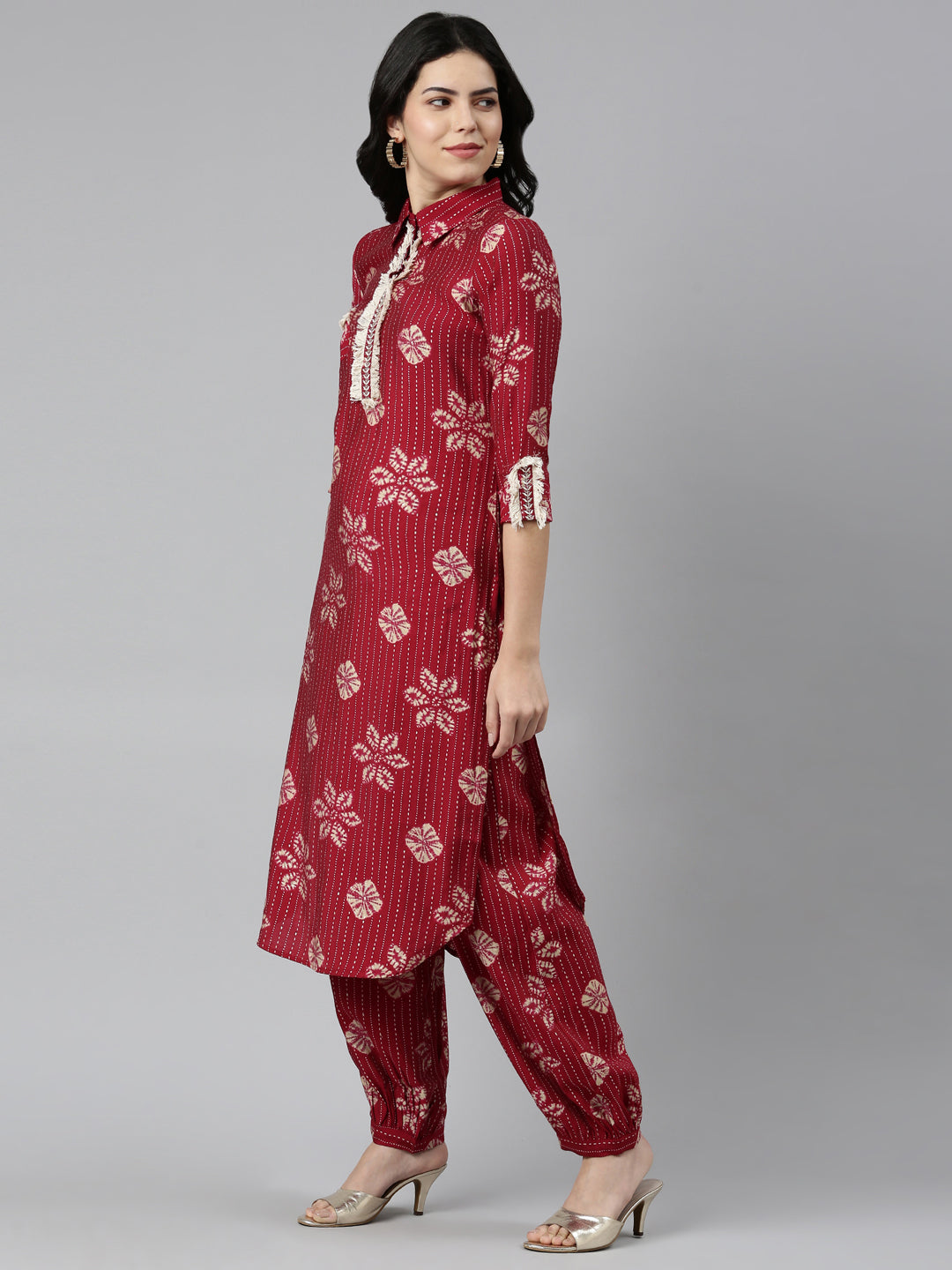 Neerus Maroon Shantoon printed kurta set - back view