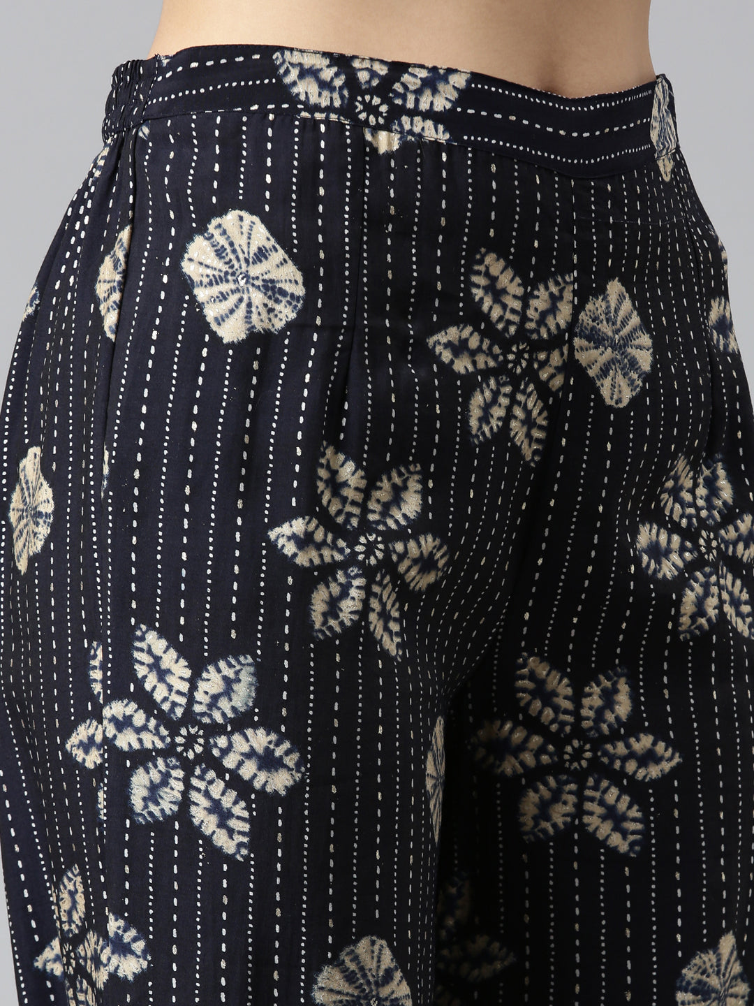 Neerus Blue printed straight kurta set - detail view 3