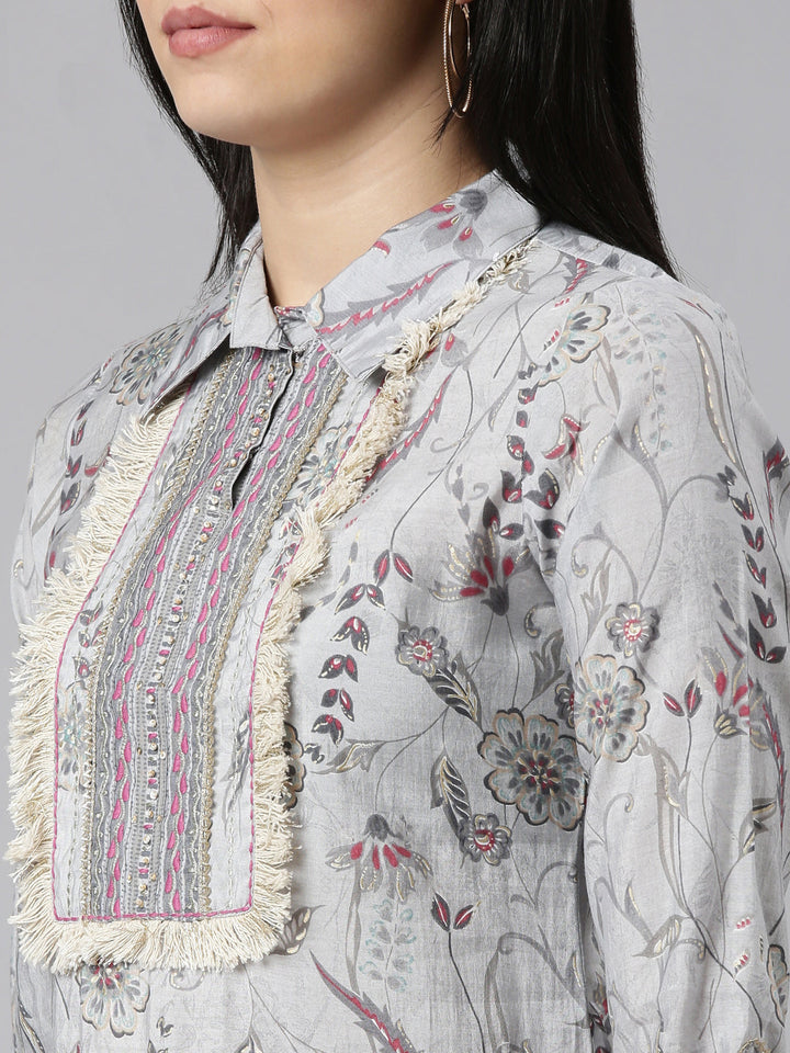 Neerus Grey printed straight kurta set with dupatta - detail view 1