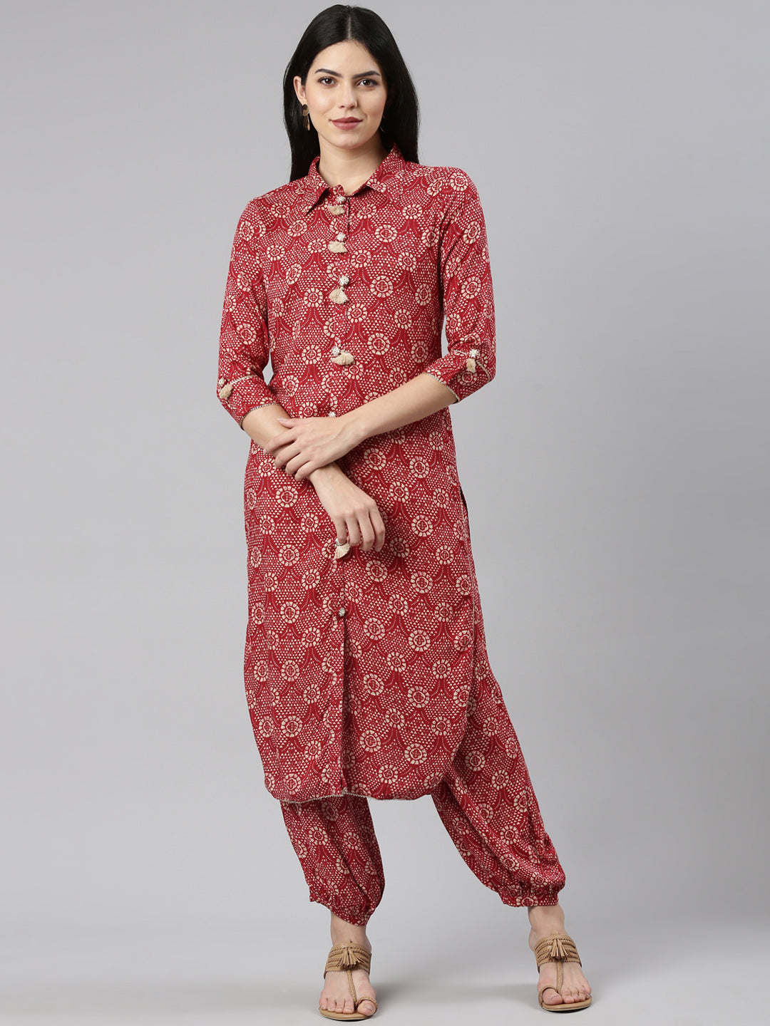 Neerus Maroon Rayon Printed Kurta Set - detail view 2