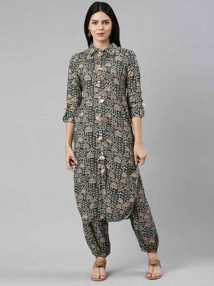 Neerus Grey rayon printed kurta set - front view