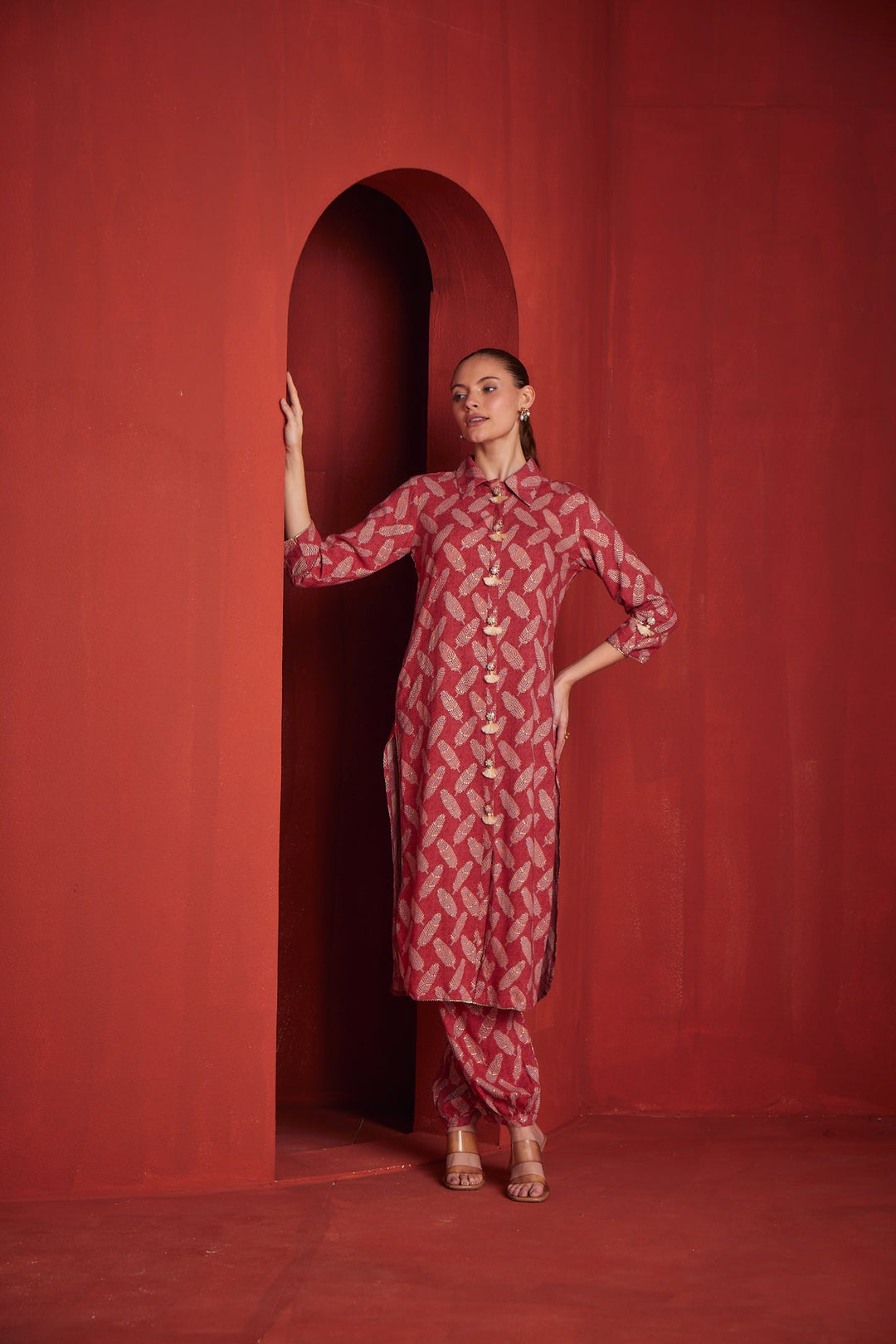 Neerus Red rayon solid kurta set - front view