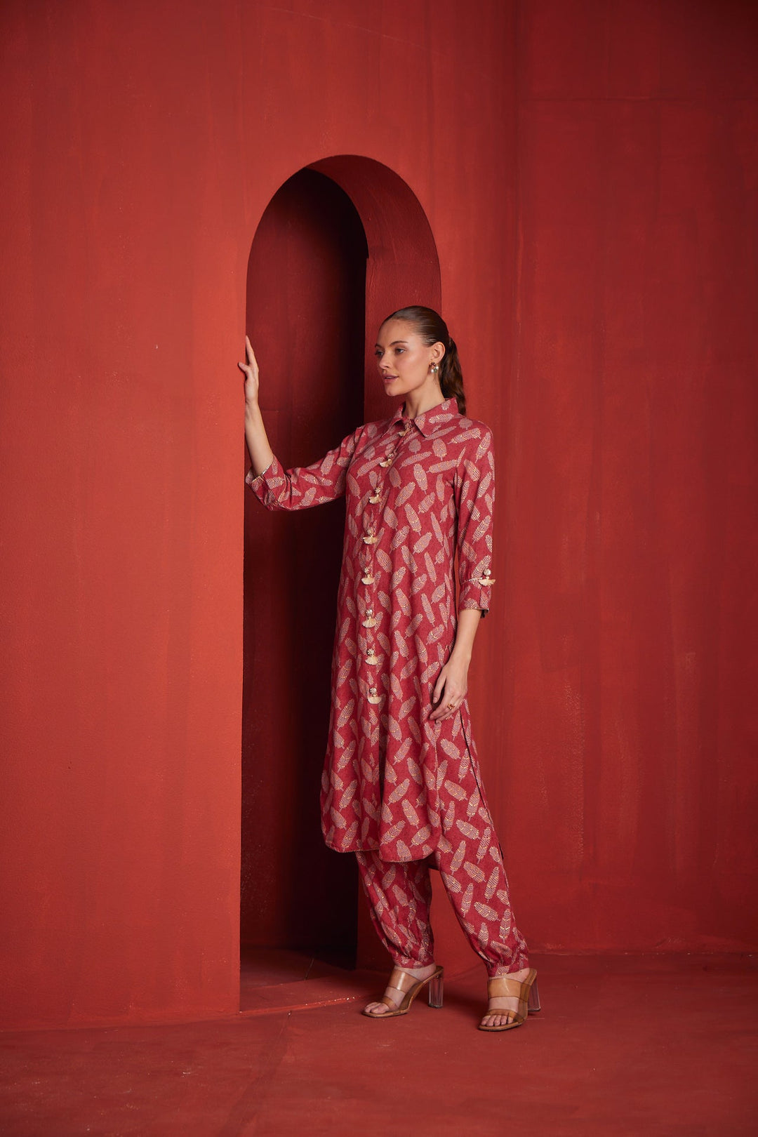 Neerus Red rayon solid kurta set - detail view 1