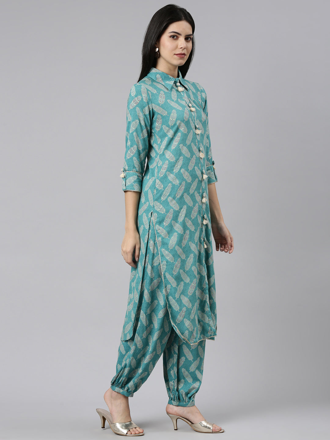 Neerus Green rayon printed kurti set - back view