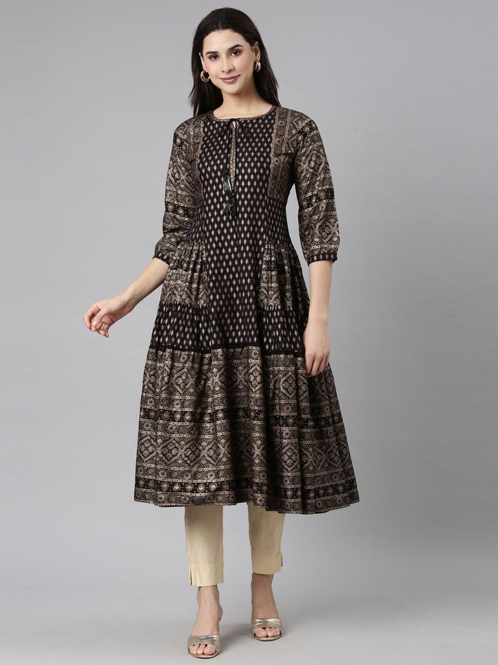 Neerus Black cotton printed floral straight kurti - front view