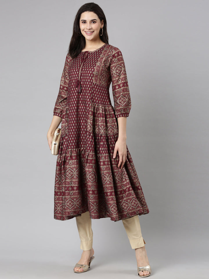 Neerus Purple floral printed straight kurti - detail view 2
