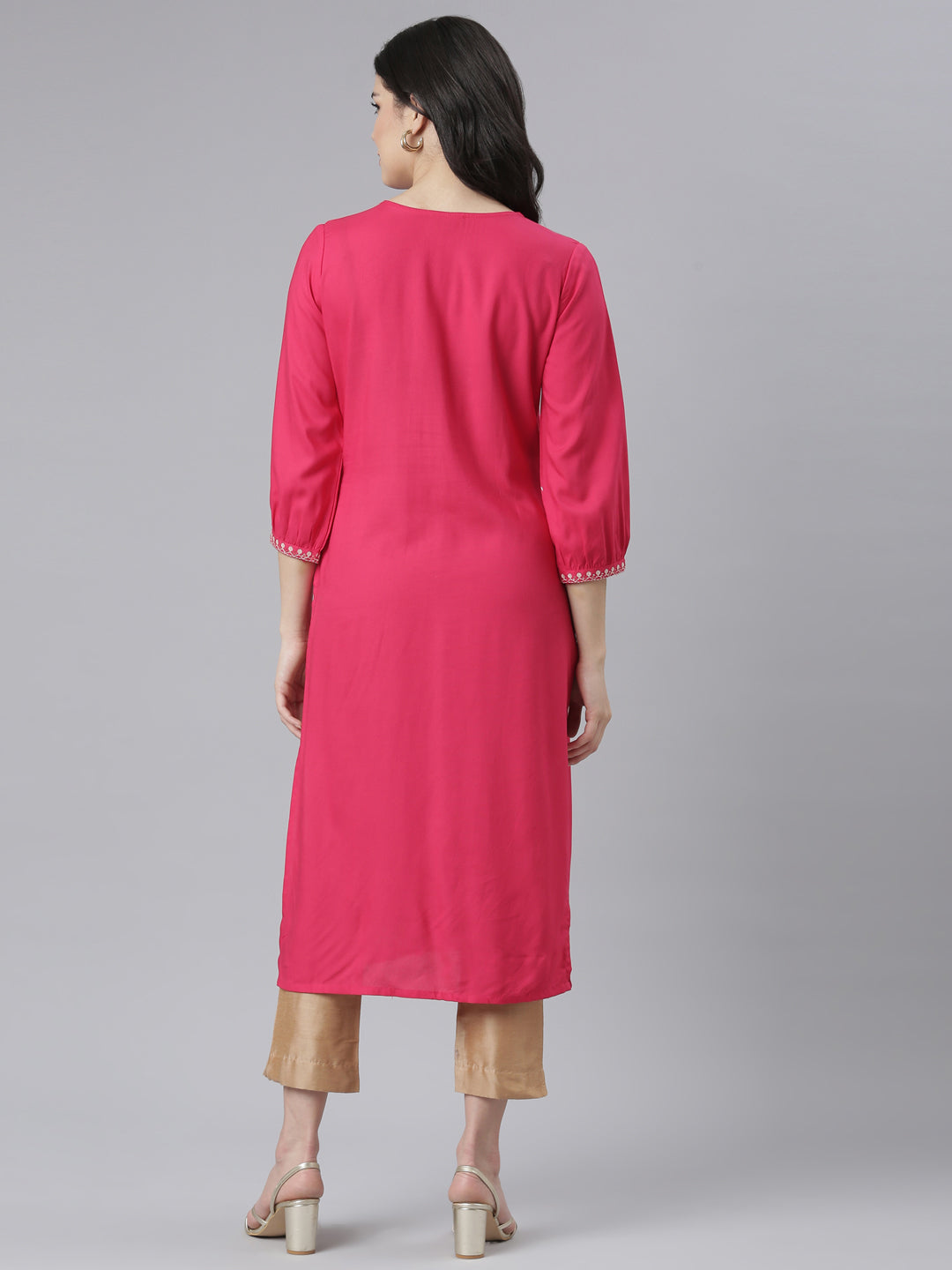 Neerus Pink rayon printed floral straight kurti - side view